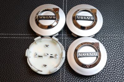 Volvo vannekeskiöt – UUSIN TYYLI, 3D MERKKI, Hopea – 64mm