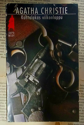 Agatha Christie - Kohtalokas viikonloppu (pokkari)