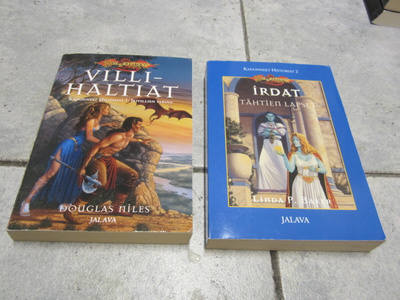 Dragon Lance Kadonneet historiat Irdat - tähtien lapset & vi