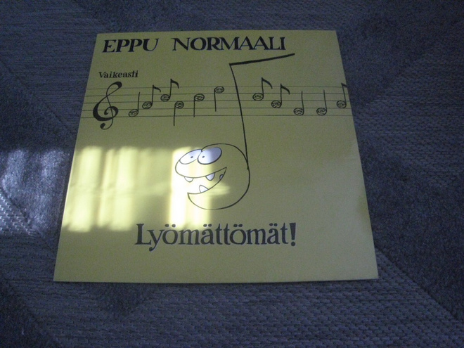 Eppu Normaali, Lp Lyömättömät! (keltainen)