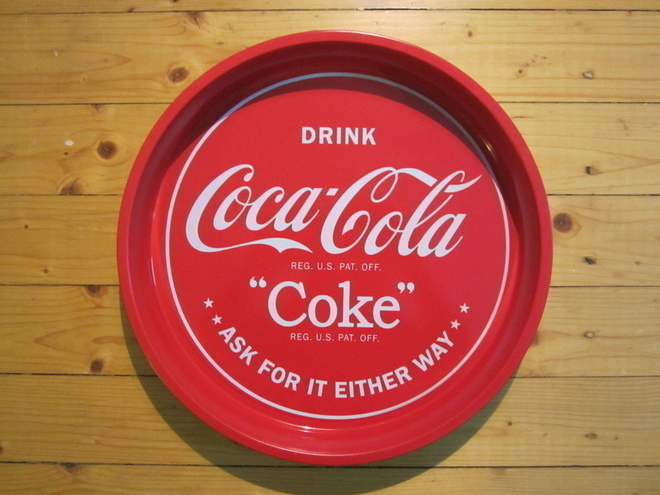 VINTAGE  ISO COCA-COLA TARJOTIN PELTIÄ