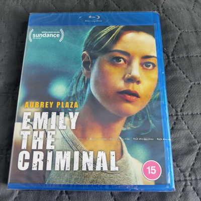 Emily the Criminal Blu-ray **muoveissa**