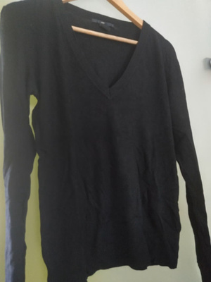 Musta neulepusero, H&M