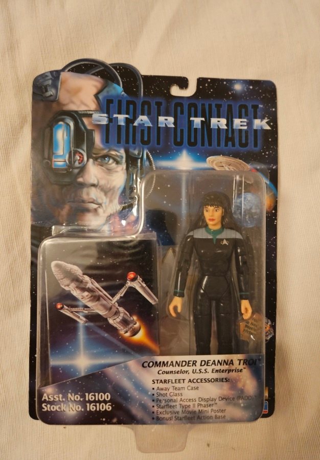 Star Trek figuuri: First Contact Commander Deanna Troi