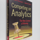 Thomas H. Davenport : Competing on analytics : the new sc... - pikkukuva 1