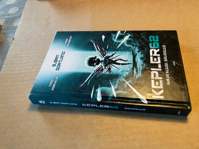 KEPLER 62 KIRJA KUUSI SALAISUUS HYVÄ