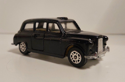 Pikkuauto London Taxi Corgi