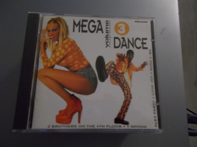 CD MEGA DANCE VOLUME 3