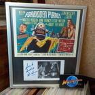 LESLIE NIELSEN NIMMARI + FORBIDDEN PLANET- KUVA RAAMEISSA - pikkukuva 1