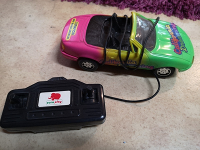Letku ohjattava auto