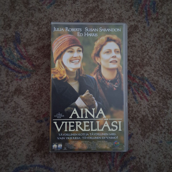 Aina vierelläsi VHS