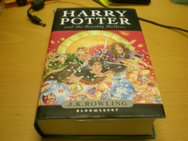 J.K. Rowling: Harry Potter and the Deathly Hallows