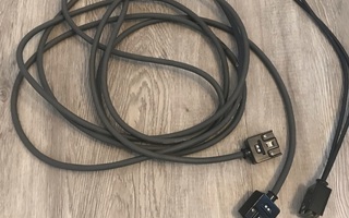 EIAJ 8- pinn videokaapelit, 5,5m pitkät.