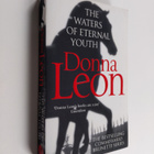 Donna Leon : The waters of eternal youth - pikkukuva 1