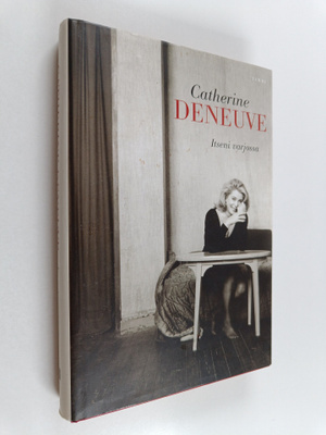 Catherine Deneuve : Itseni varjossa : kuusi kuvauspäiväki...