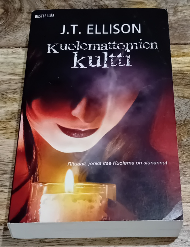 J.T. Ellison - Kuolemattomien kultti