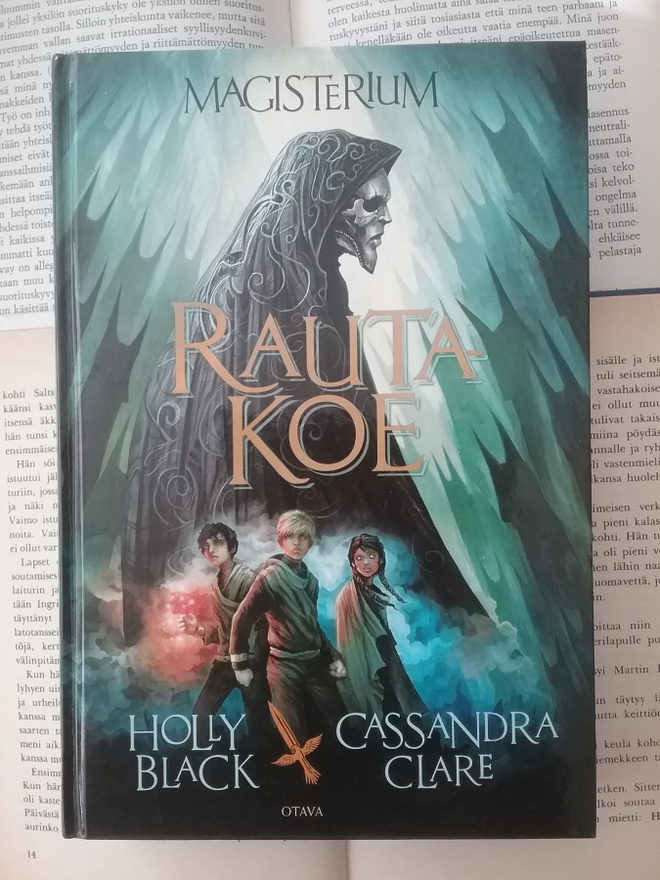 Black, Clare - Magisterium: Rautakoe (sid.)