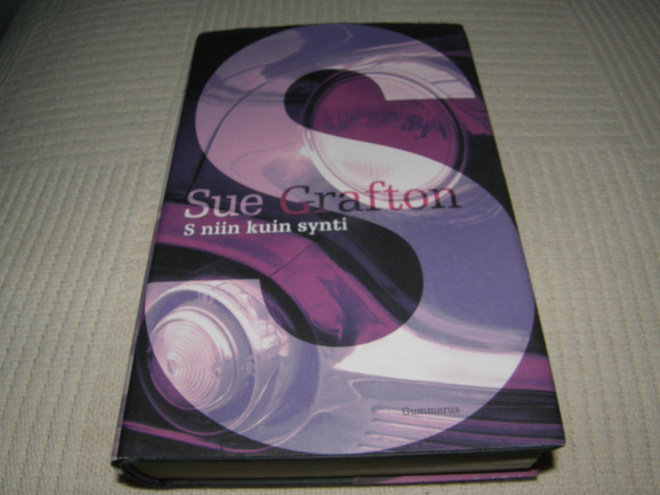 Sue Grafton S niin kuin synti  -sid
