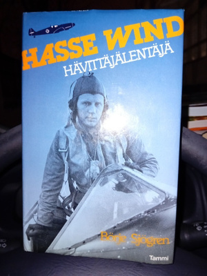 Sjögren : Hasse Wind - hävittäjälentäjä ( 1p. 1984 )