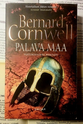 Bernard Cornwell - Palava maa (pokkari)