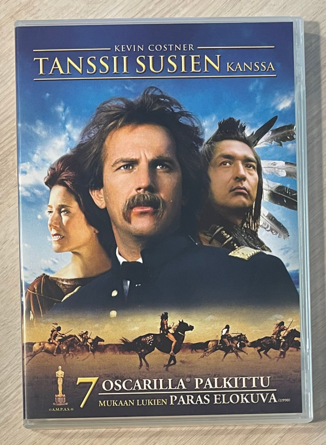 Tanssii susien kanssa (1990) Kevin Costner