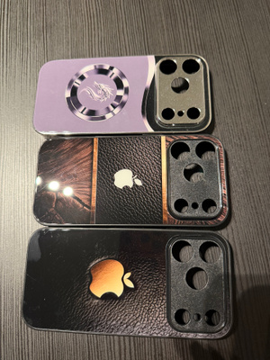 3 kpl käyttämätöntä Iphone 17 Pron kuorta