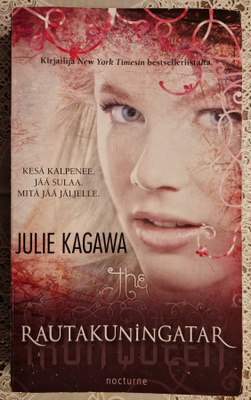 Julie Kagawa: RAUTAKUNINGATAR
