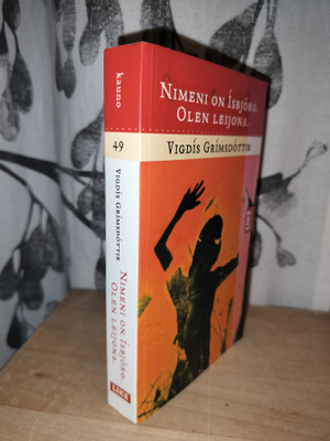 Vigdís Grímsdóttir - Nimeni on Ísbörg. Olen leijona.