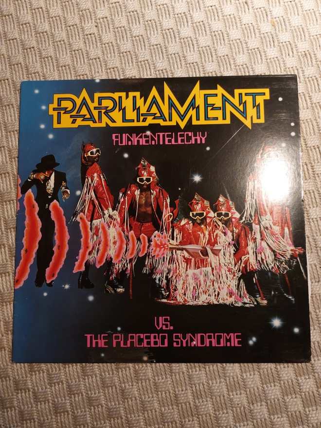 LP Parliament - Funkentelechy Vs the Placepo Syndrome
