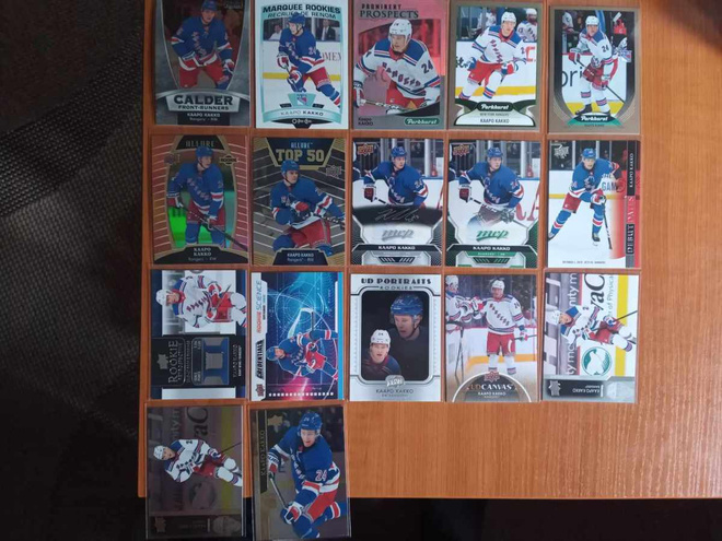 Kaapo Kakko erikoiskortteja 1€/kpl