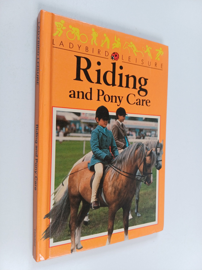 Sally Jones : Riding and Pony Care