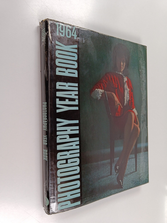Ian James : Photography year book. 1964