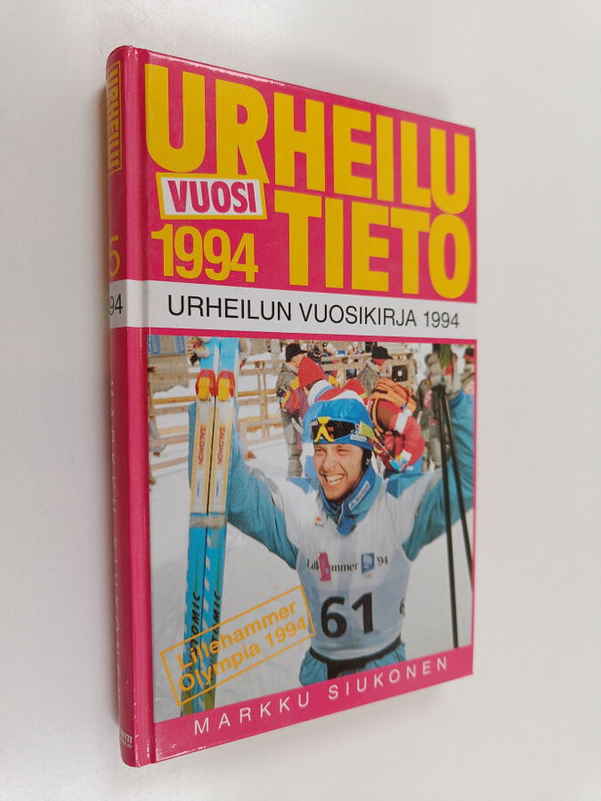 Markku Siukonen : Urheilutieto 15 : urheilun vuosikirja 1994