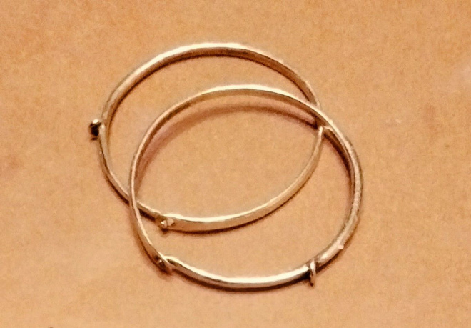 Korvarenkaat 18k