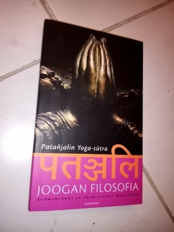BROO  :  JOOGAN FILOSOFIA ( SIS POSTIKULU )