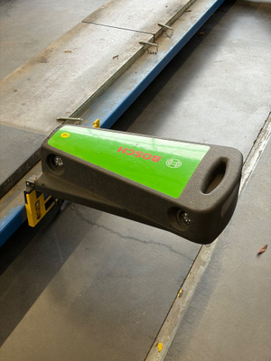 Bosch FWA4650 3D-Nelipyöräsuuntauslaitteet