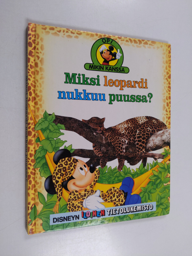 Miksi leopradi nukkuu puussa?