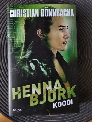 Christian Rönnbacka - Henna Björk Koodi kirja