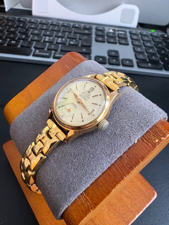 Leijona 17 jewels Incabloc Swiss made, metalliranneke