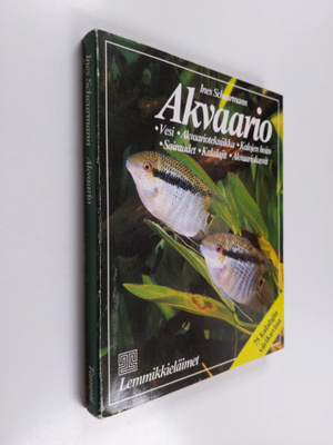 Ines Scheurmann : Akvaario