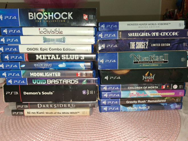 Kasa PS3 ja PS4 pelejä