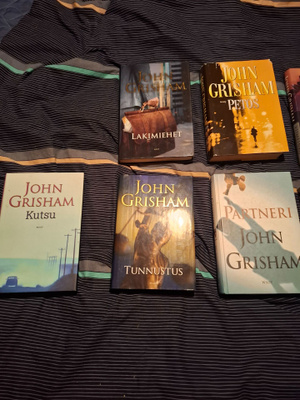 John Grisham 9 kpl