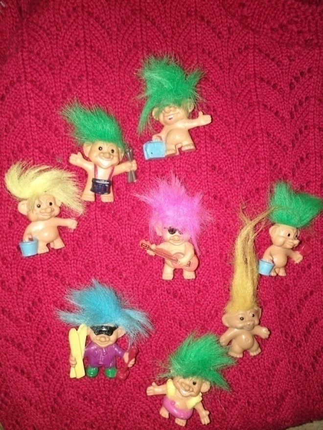 Peikko perhe 8 kpl koko noin 4 cm