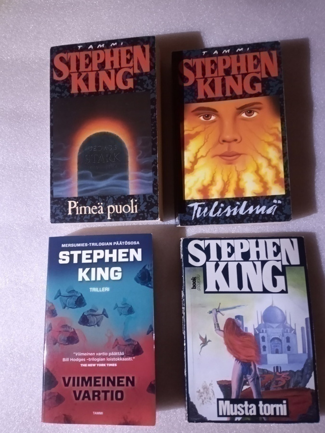 Stephen King / The X Files Pokkareita 10Kpl