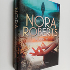 Nora Roberts : Perintö - pikkukuva 1