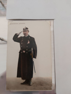 suomalainen poliisimies Kortti