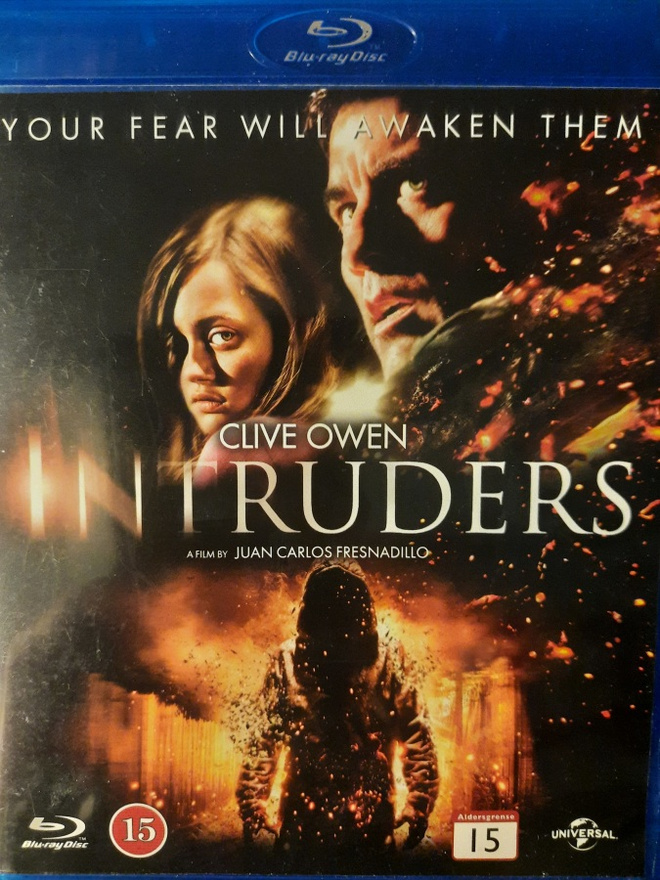 INTRUDERS  BLU-RAY