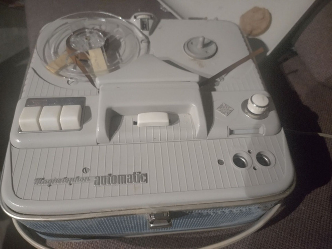 Telefunken kannettava kelanauhuri, toimiva,vintage n. 1963