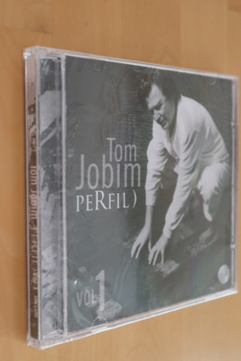 CD Tom Jobim : Perfil vol 1 ( uusi )