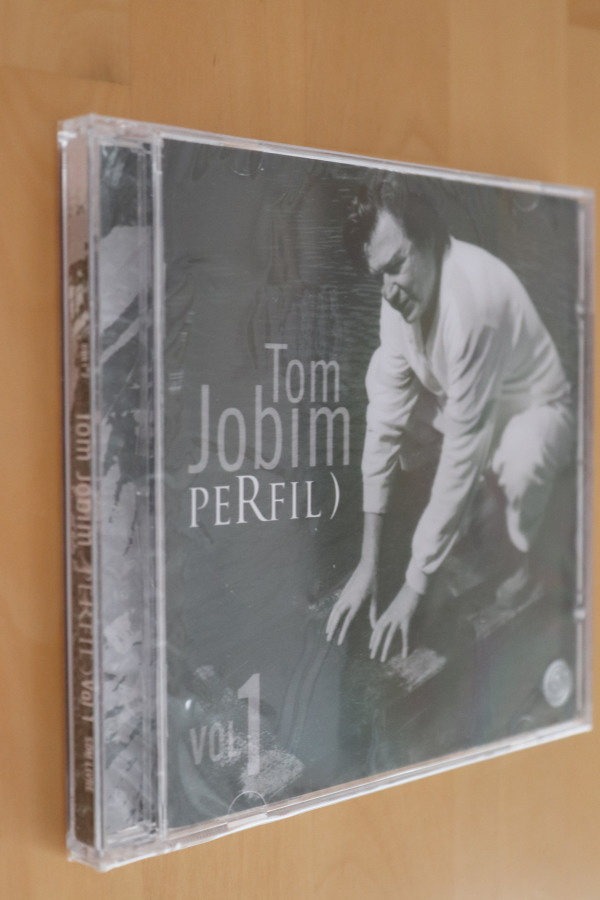 CD Tom Jobim : Perfil vol 1 ( uusi )